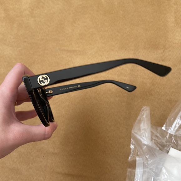 GUCCI Sunglasses - Picture 7 of 14